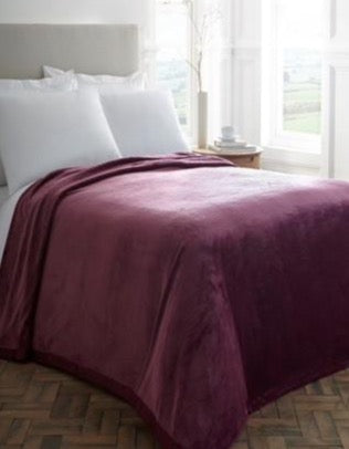 Everest Plush Blanket Berry 229 x 254cm