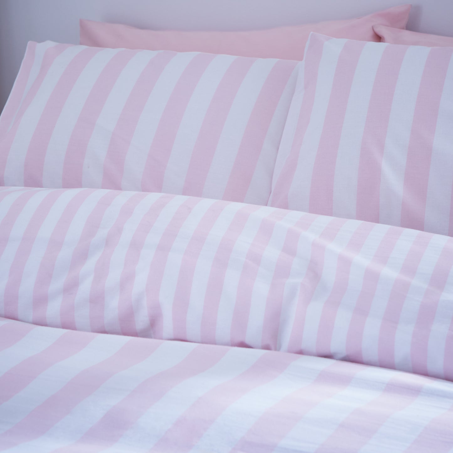 Stripe Tease White/Pink Duvet Cover Set by Sassy B